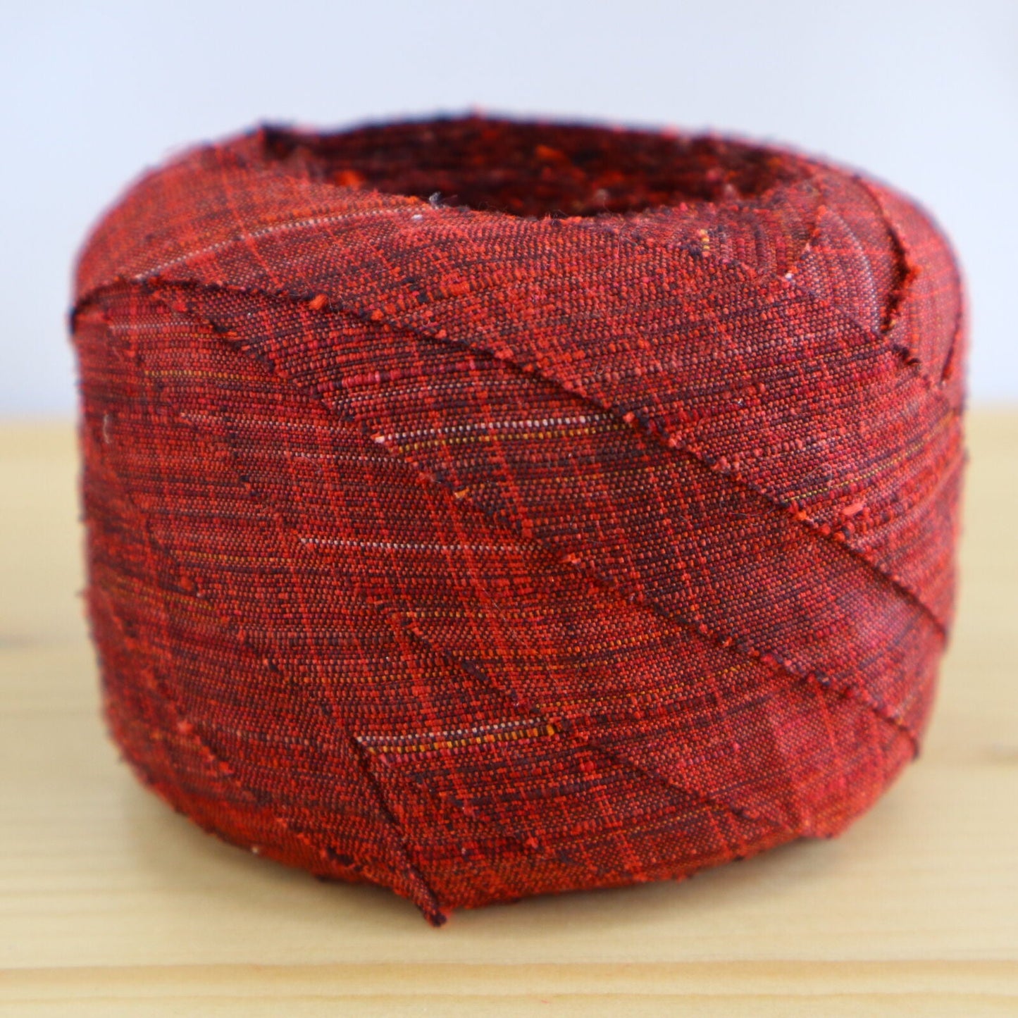 Red and black tsumugi (Y02004093)