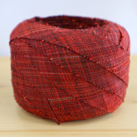 Red and black tsumugi (Y02004093)