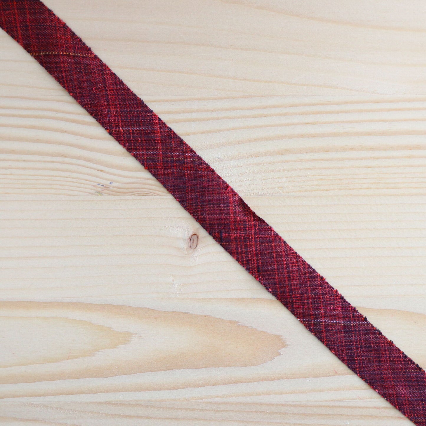 Red and black tsumugi (Y02004093)